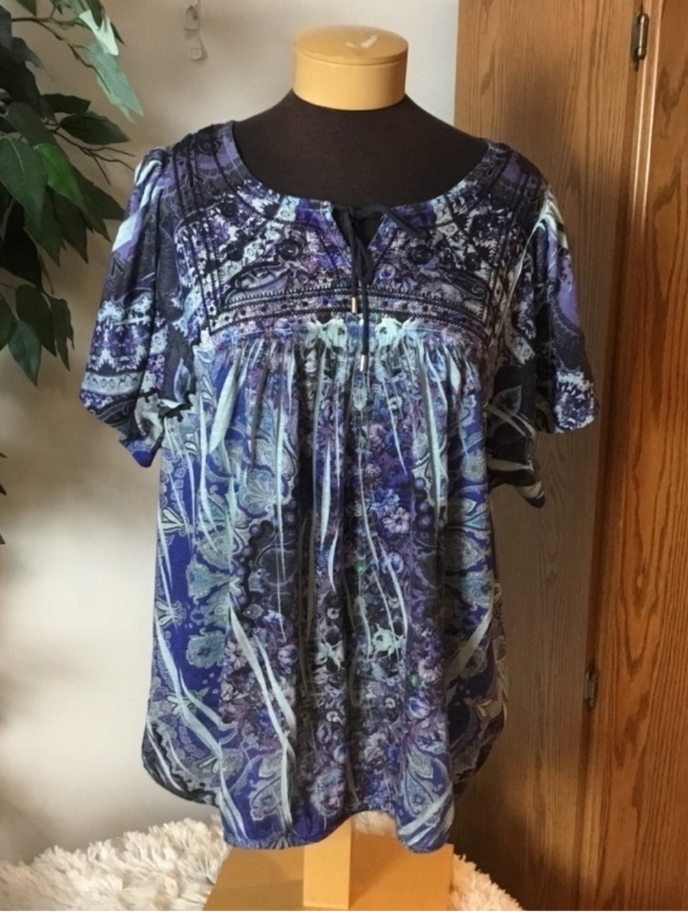 Roz & Ali Women’s 1X Paisley Lace Back Peasant Blouse - Picture 2 of 16